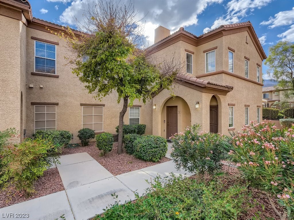 3845 Wiggins Bay St Unit 204, Las Vegas, NV 89129 Condo for Rent in Las Vegas, NV