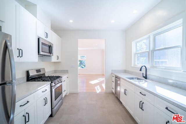 Foto del edificio - 802 E Kensington Rd