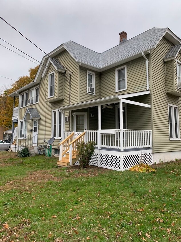 Photo - Elm St 59 East Hartford