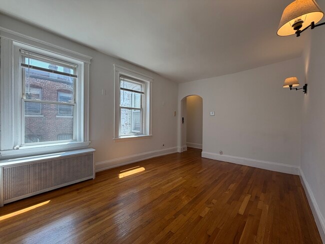 Building Photo - 7 Grove St