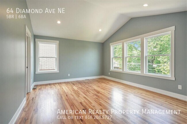 Building Photo - 64 Diamond Ave NE