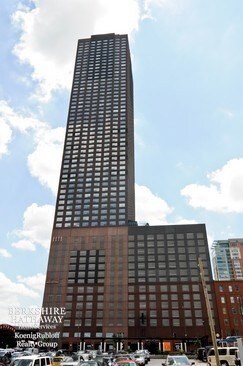 Foto principal - 474 N Lake Shore