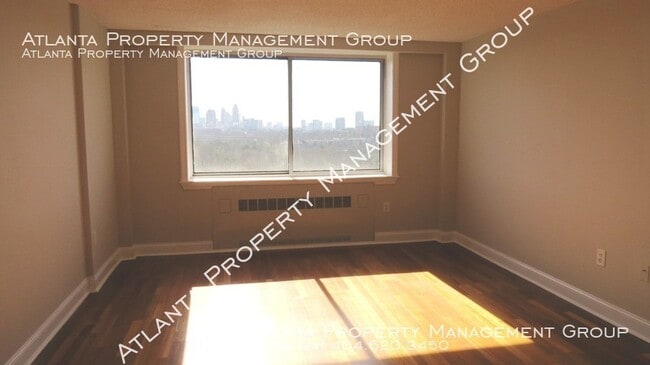 Building Photo - 2479 Peachtree Road NE Unit #1409