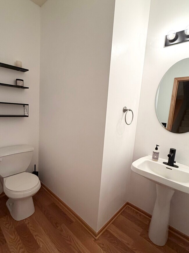 Foto del edificio - 11151 Aberdeen St NE