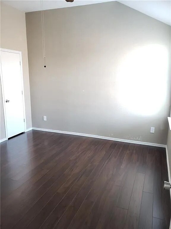 Foto del edificio - 1411 Cardinal Way
