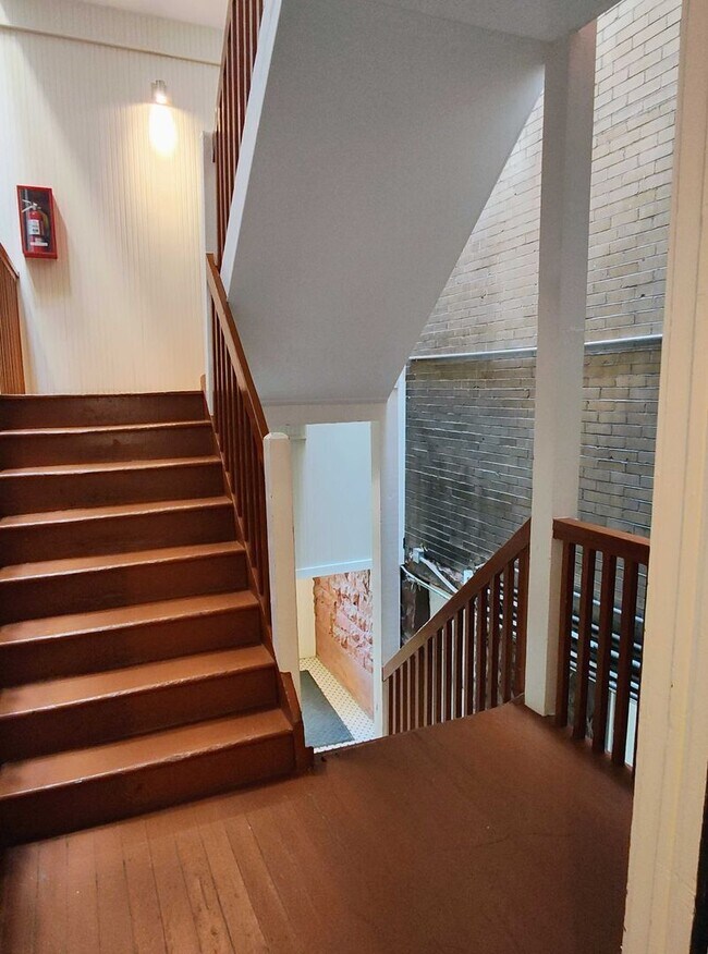 Foto del edificio - 1280 E South Temple