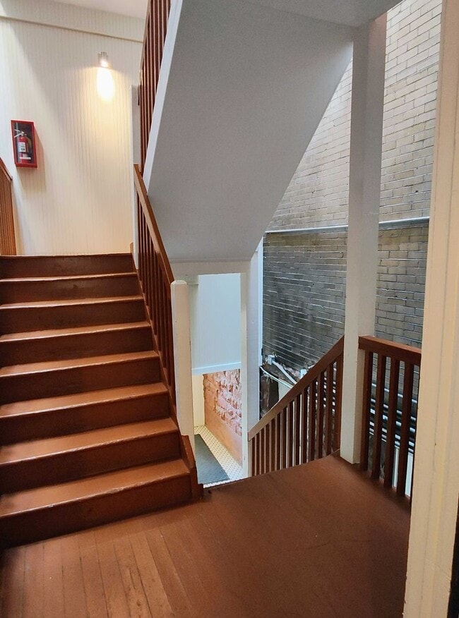 Building Photo - 1280 E South Temple