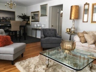 Foto del edificio - 711 Locust Rd