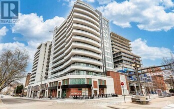 Building Photo - 212-212 King William St