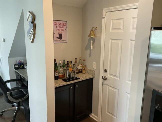 Building Photo - Available July 15th!!  Charming 3 Bed, 2.5...