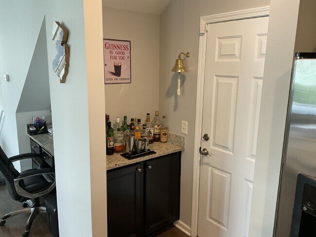 Foto del edificio - Available July 15th!!  Charming 3 Bed, 2.5...