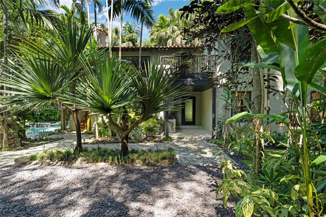 Foto principal - 4086 Raynolds Ave