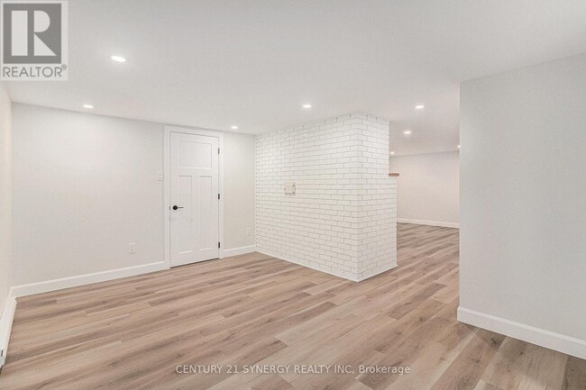 Building Photo - 24 Champagne St