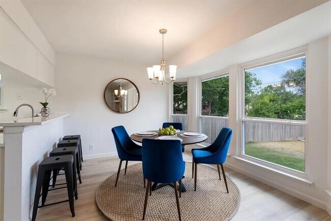 Foto del edificio - 513 Oat Meadow Dr