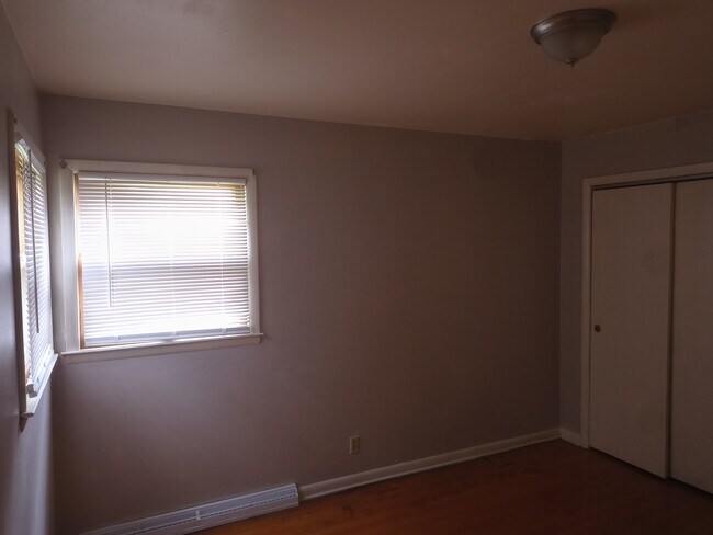 Foto del edificio - 5825 N 76th St