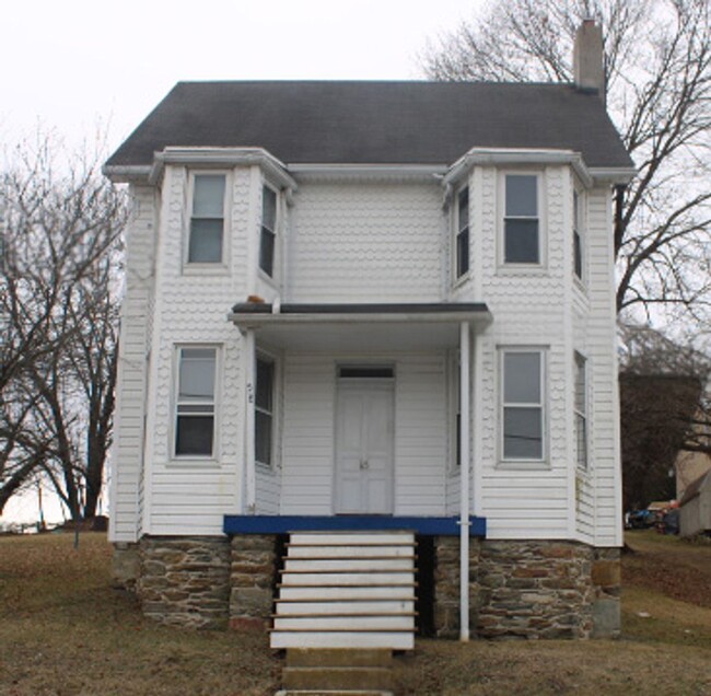 Building Photo - 58 High St