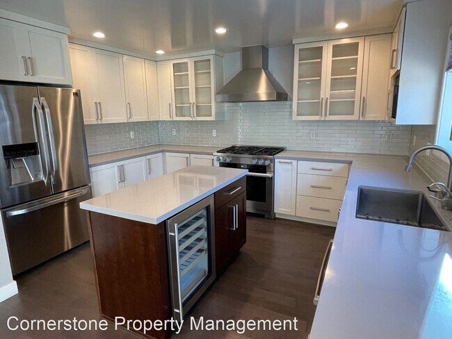 Building Photo - 4 br, 3 bath House - 3320 Bryant St