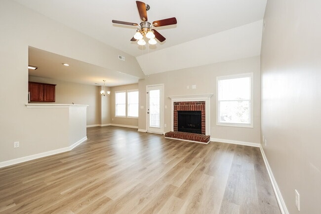 Foto del edificio - 2945 Hearthside Dr