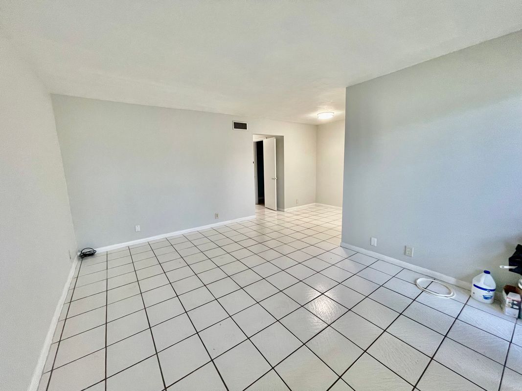 Foto principal - 1105 S G St