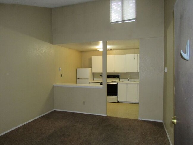 Foto del edificio - 1bd/1ba Apartment in Terrace Heights