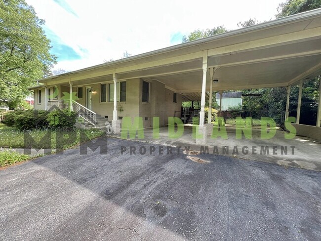 Foto del edificio - 948 Betsy Drive