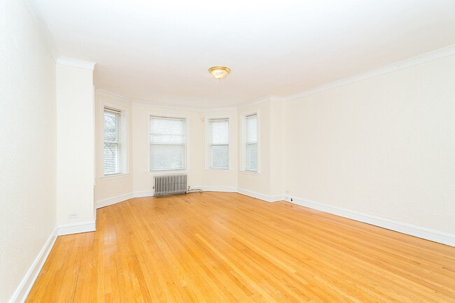 living room - 407 Sherman Ave