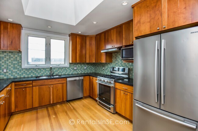 Building Photo - 1228 Pacheco St