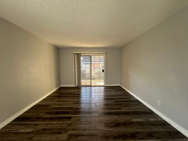 Foto del edificio - 149 W 6th St