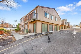 Building Photo - 7700 W Glasgow Pl