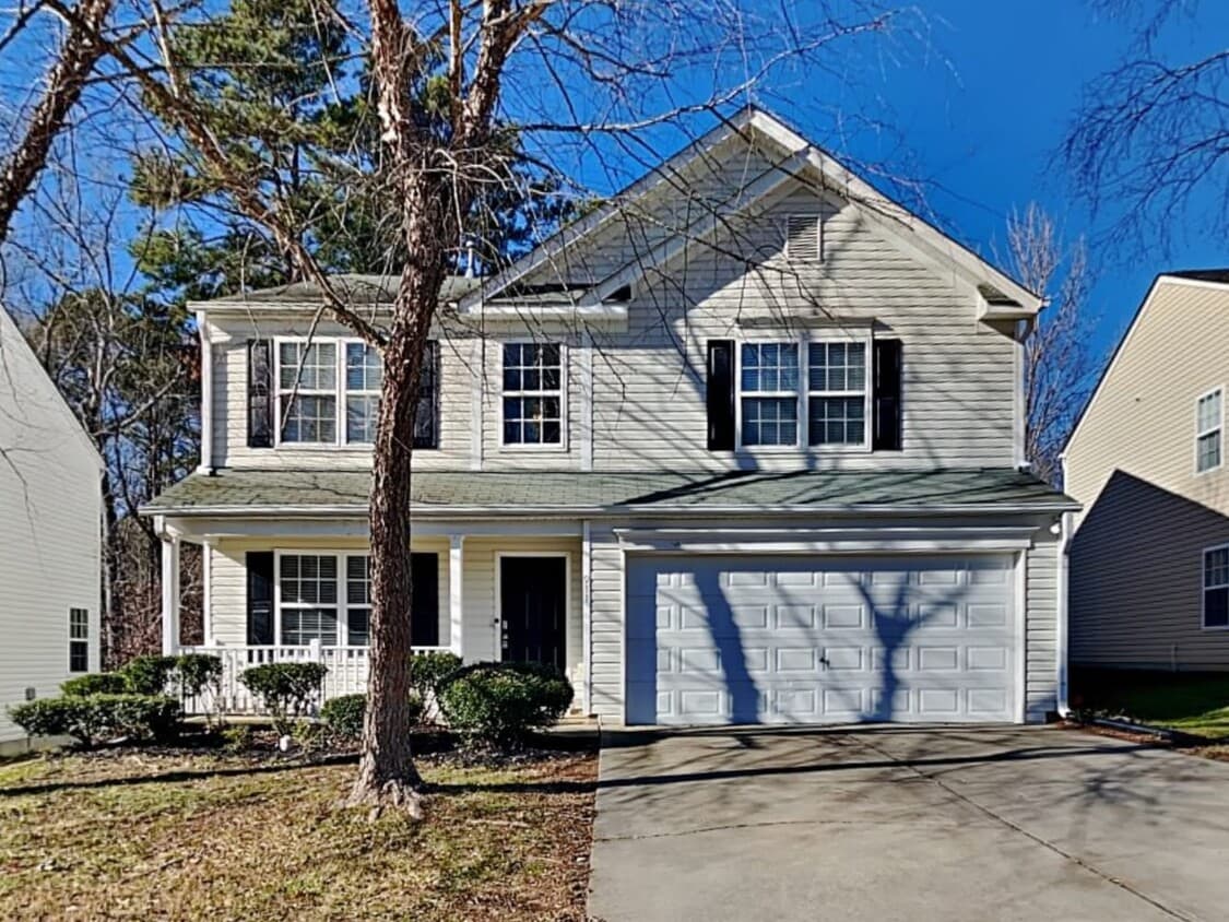 Foto principal - 911 Pebblestone Dr