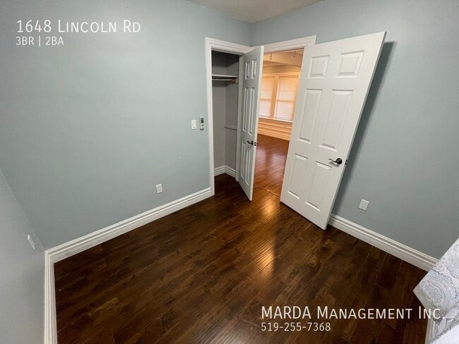 Photo du bâtiment - UPDATED 3BED/2 BATH HOME IN WALKERVILLE+UTILITIES