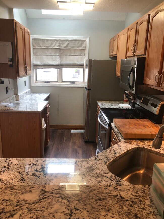 Cocina - 120 Courtyard Ln