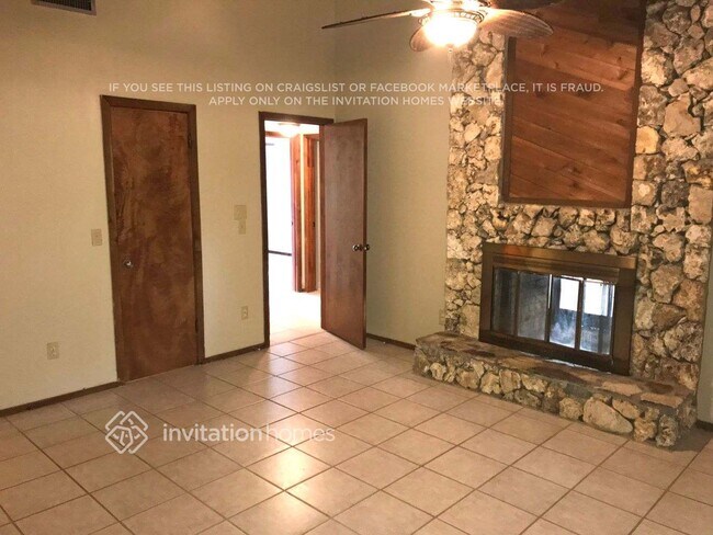 Building Photo - 1124 Dappled Elm Ln