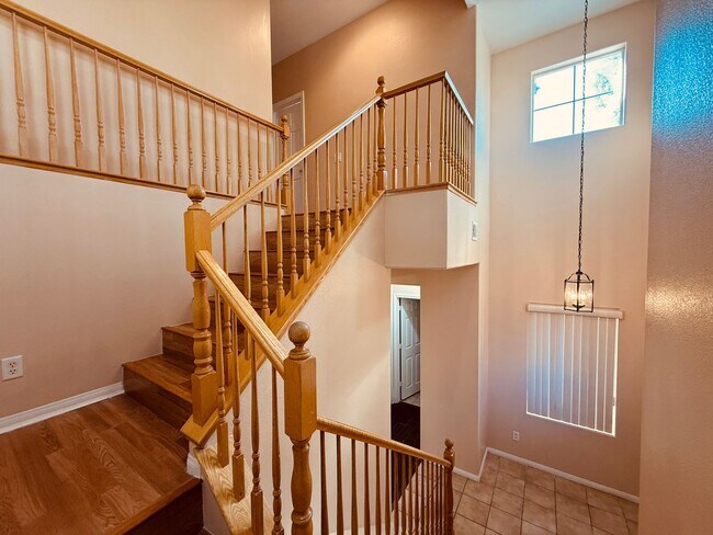 Foto del edificio - Summerlin Beautiful 3 bedroom Home