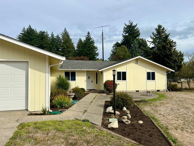 Building Photo - Spacious Home with Outbuildings on 2.3 Acres