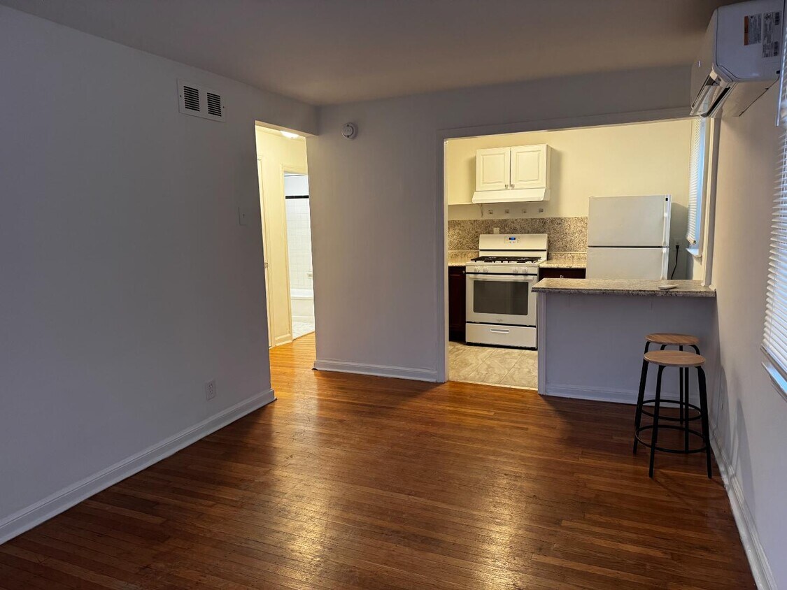 Photo - 2325 Haverford Rd - Unit A