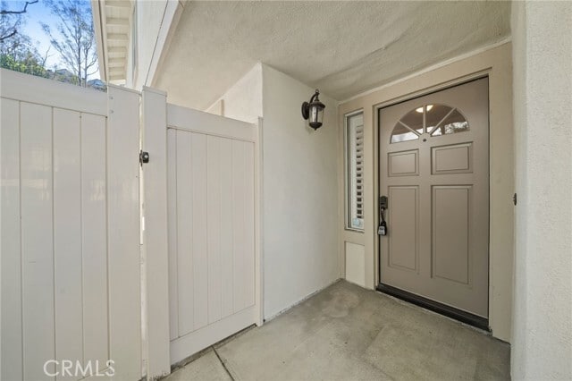 Building Photo - 5931 E Rocking Horse Way