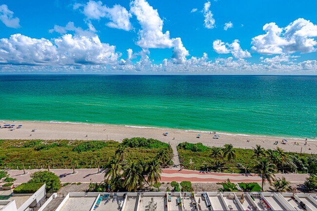 Building Photo - 5445 Collins Ave