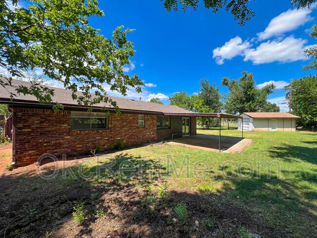 Foto del edificio - 2400 SW 63rd St