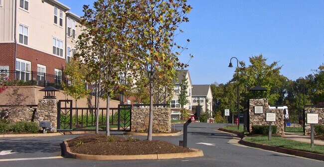 Building Photo - 1830 Candlewood Ct