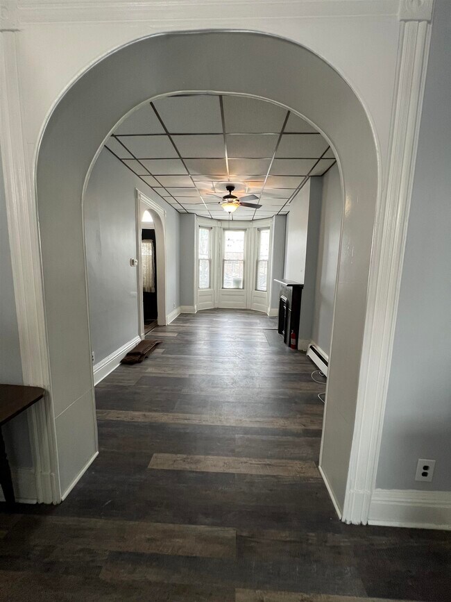 Foto del edificio - 19 Glenwood Ave