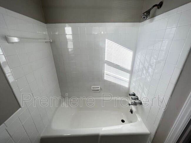 Foto del edificio - 8612 Countryshire Ln
