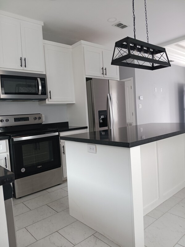 Foto del edificio - 5809 Ozark Ave