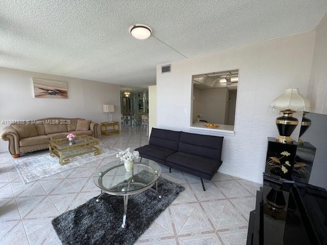 Foto del edificio - 2000 Atlantic Shores Blvd