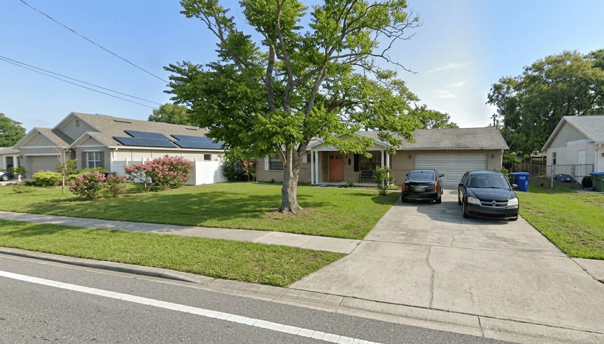 Foto del edificio - 2049 N Normandy Blvd
