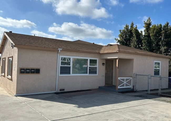 Building Photo - 5525 Bolivar St