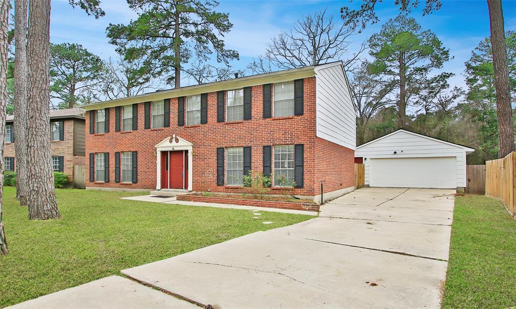 Primary Photo - 35 Hickory Oak Dr
