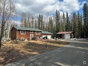 Building Photo - 2667 Scotch Pine Dr
