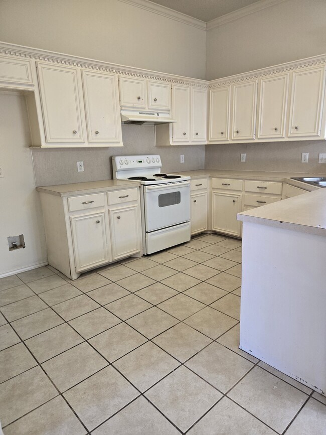 Foto del edificio - 5121 Albany Ave