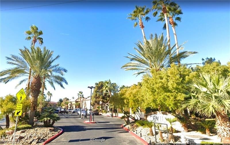 Primary Photo - 3135 S Mojave Rd